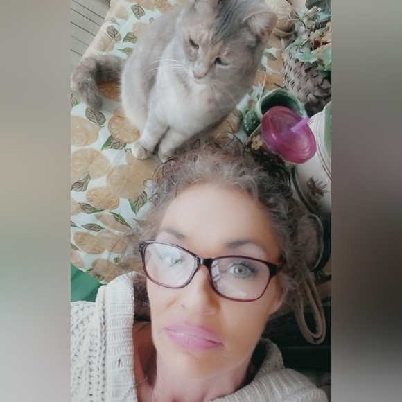 Meet your Posher, Michelle - Picture 9 of 14